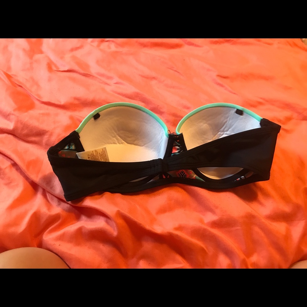 bathing suit top - Picture 3 of 3